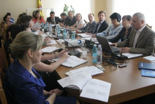 Grapini descentralizează Ministerul Turismului